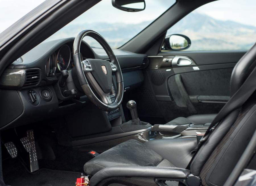 Интерьер Porsche 911 GT2 (997) 2008 года  (NA) (фото 39 из 107)